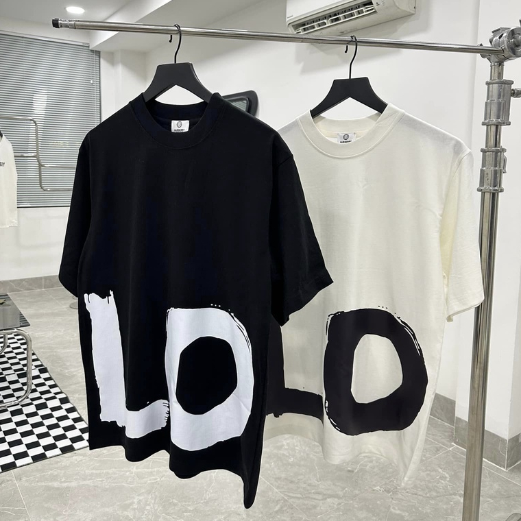 Áo Thun Burberry nam nữ LOVE phong cách luxury chất vải vải cotton organic Bestqualtiy | BigBuy360 - bigbuy360.vn