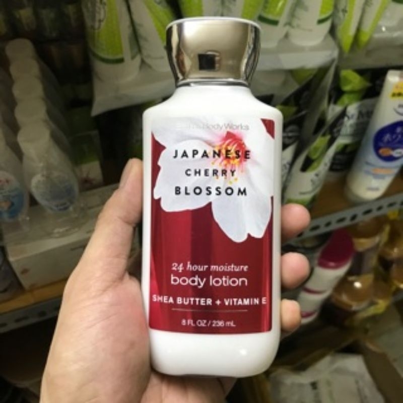 Sưa dưỡng thể hoa anh đào Bath & Body Works của mỹ
