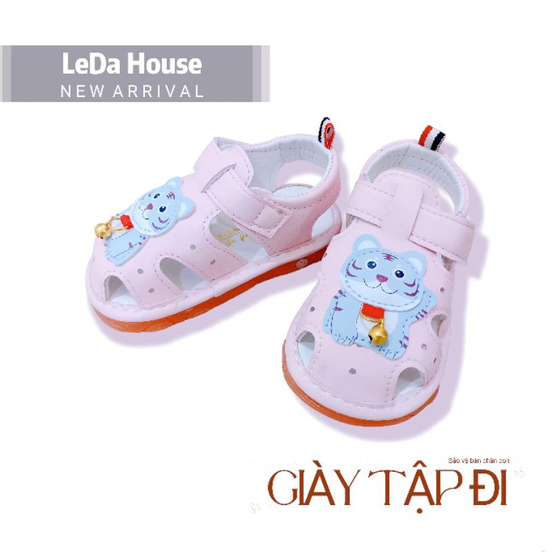 Giày tập đi cho bé sơ sinh có kèn bíp, mũi rọ, da PU êm chân S0-24m