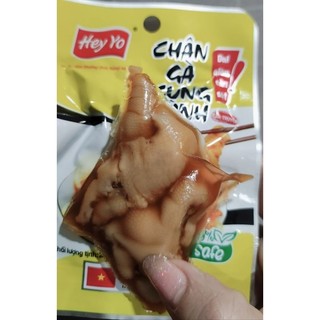 Chân gà cay rút xương Cung Đình chân gà cay Hey Yo hàng Việt Nam