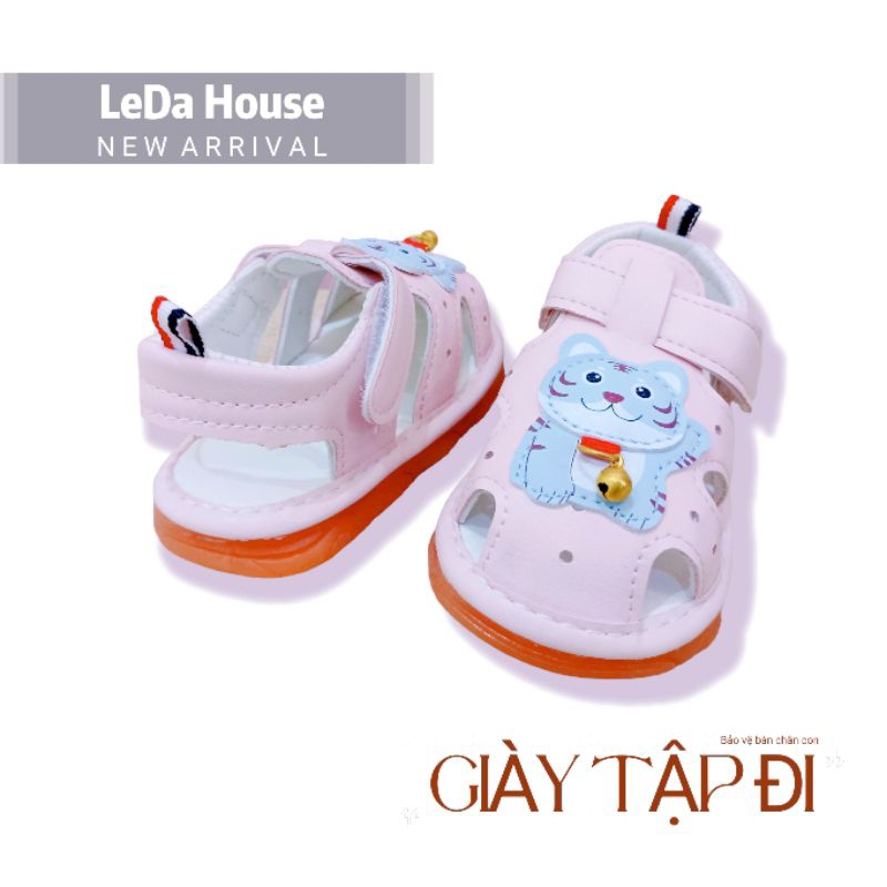 Giày tập đi cho bé sơ sinh có kèn bíp, mũi rọ, da PU êm chân S0-24m