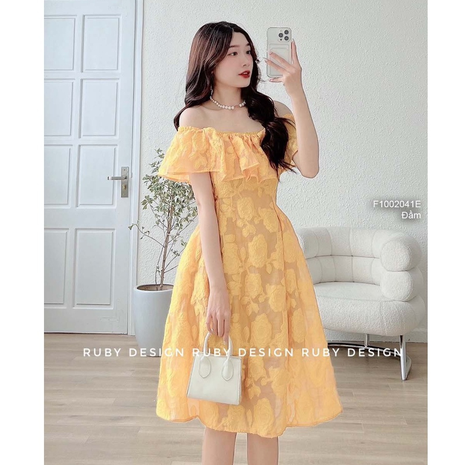 Đầm hoa bèo dáng xèo trễ vai!