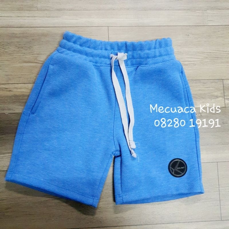 Quần sooc đùi màu trơn cho bé trai