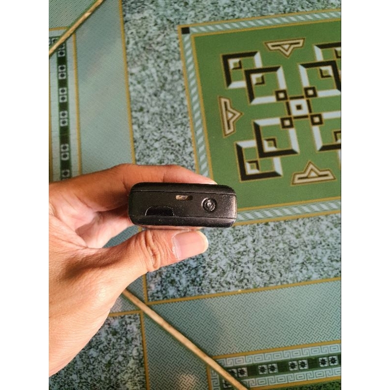 Xác điện thoại Sony Ericsson W810i còn nguồn