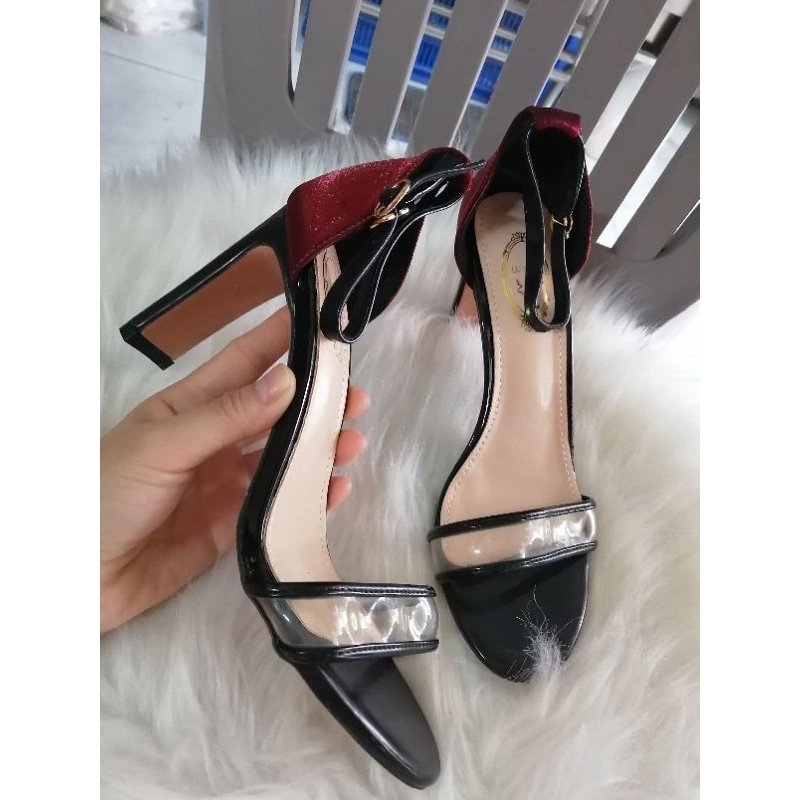 Xả kho giày cao gót đen phối đỏ siêu sang size 34,37,38