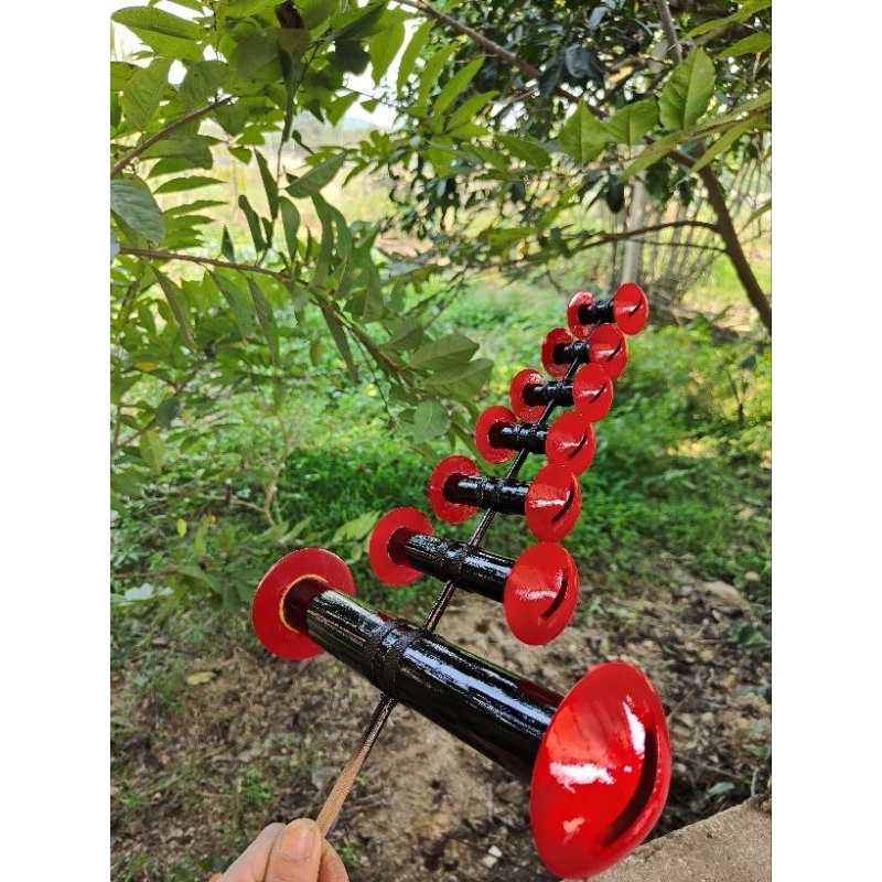 Còi đẹp âm nét d40 --45 tặng hồ lô