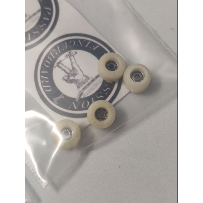 Ván Trượt Ngón Tay Bộ Wheel Passion lock chống thụt bạc đạn