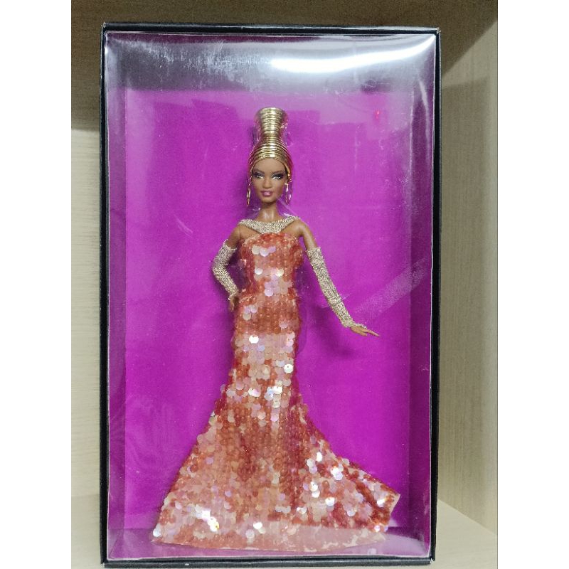 Búp bê barbie Stephen Burrow Alazne