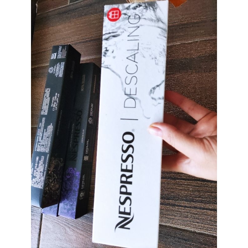 Dung dịch làm vệ sinh máy pha cà phê NESPRESSO - DESCALING KIT