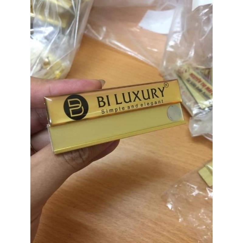 Thẻ nhân viên thay tên