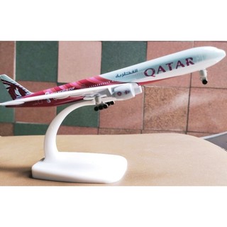 Mô hình máy bay qatar kim loại 20cm