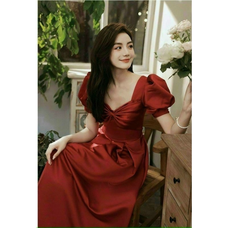 Đầm xòe công sở dự tiệc, cổ tứ giác, tay ngắn phồng, nơ trước ngực, tùng xòe xếp li, dây kéo sau lưng