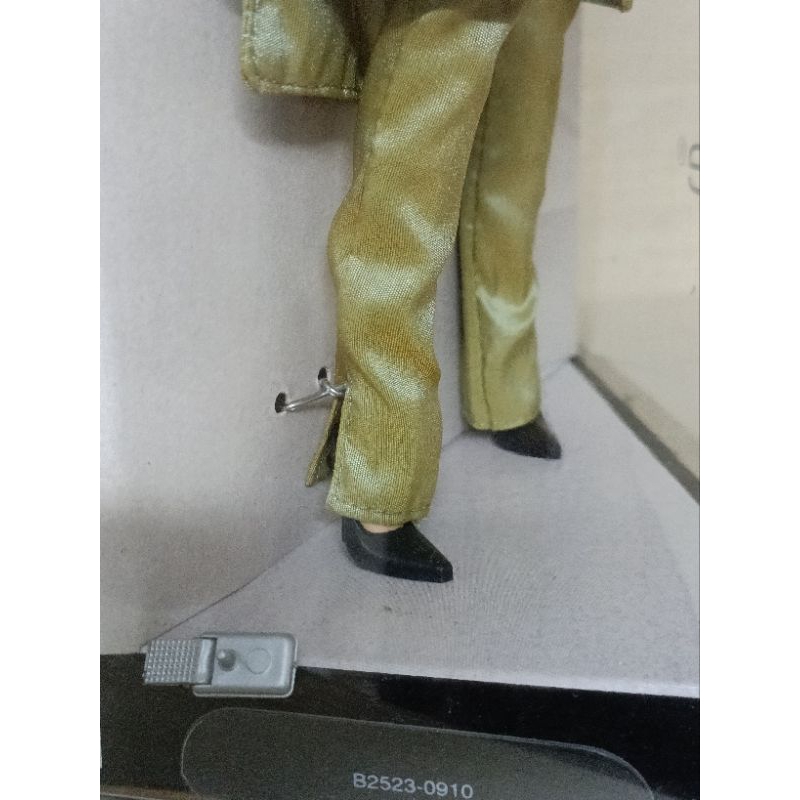 Búp bê barbie modern circle