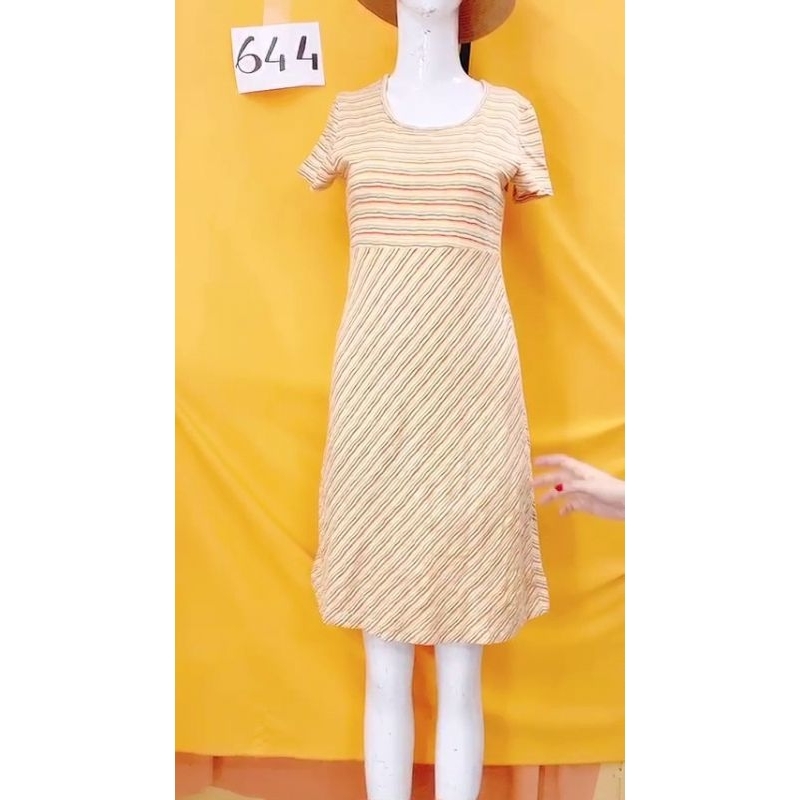 đầm thun vàng kẻ sọc. S644
