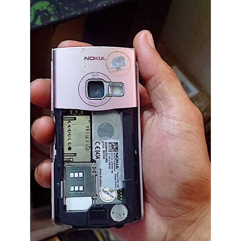 Điện thoại Nokia N72 máy zin imei xài full vỏ zin