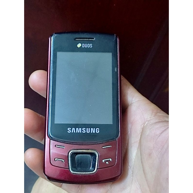 điện thoại Samsung C6112 2 sim sọc màn phía trên cùng là