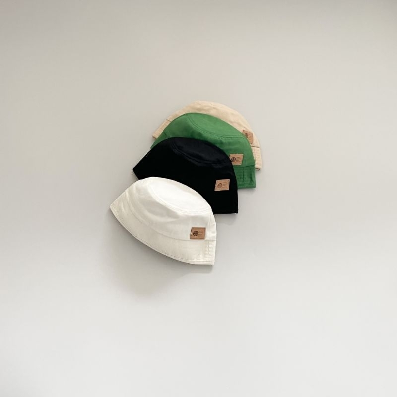 Mũ cụp vành gắn tag mặt cười cho bé, mũ cụp vành cho bé