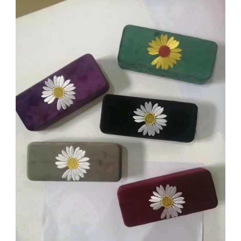 Hộp đựng kính siêu đẹp