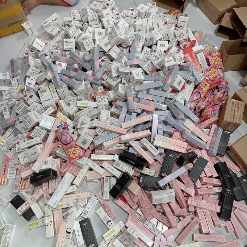 Son thanh lý. Còn nguyên hộp giao ngẫu nhiên không chọn màu