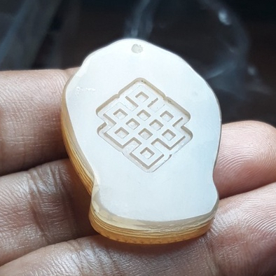 Mặt dây Kalachakra - chất liệu sừng trâu - kích thước 40mm