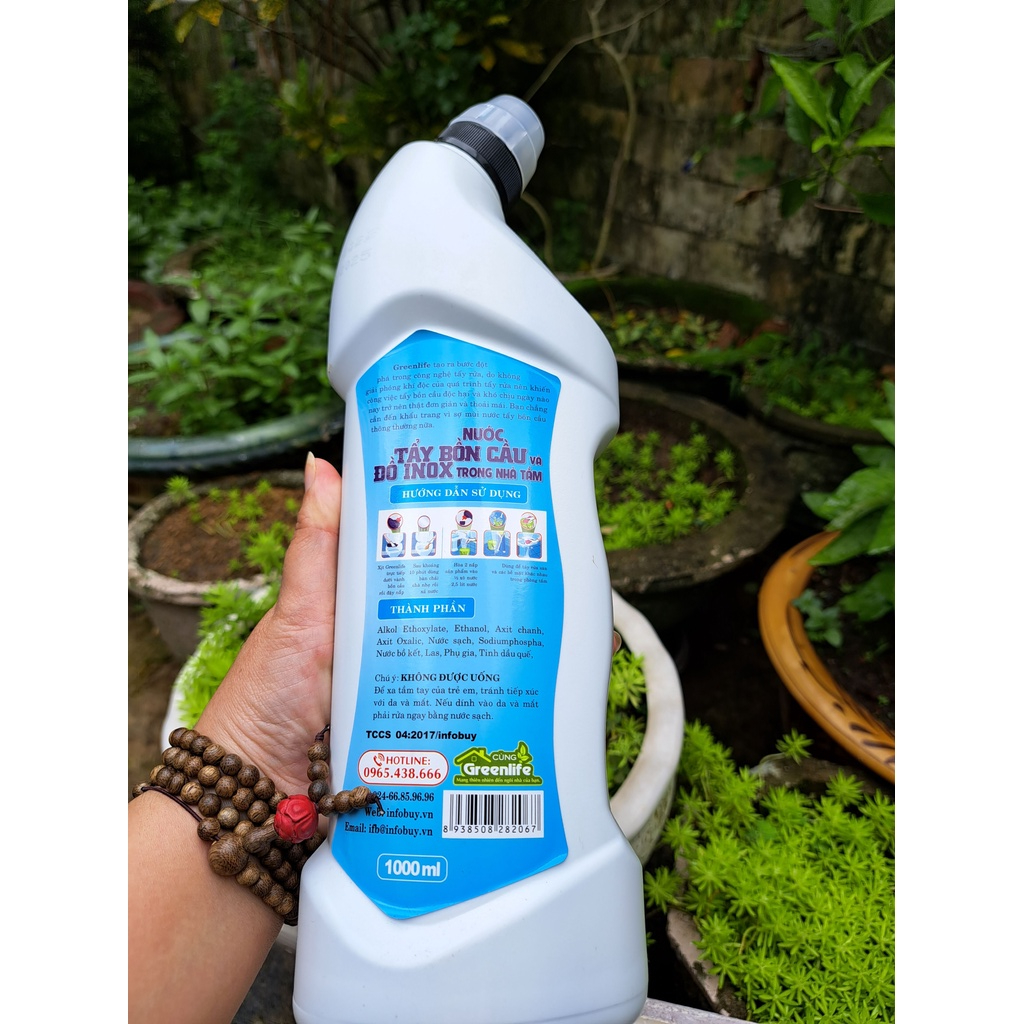 Nước tẩy bồn cầu và đồ inox trong nhà tắm Greenlife