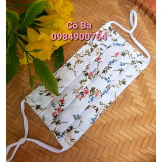Khẩu trang vải lụa Cô Ba ( có nẹp mũi, nút chặn)