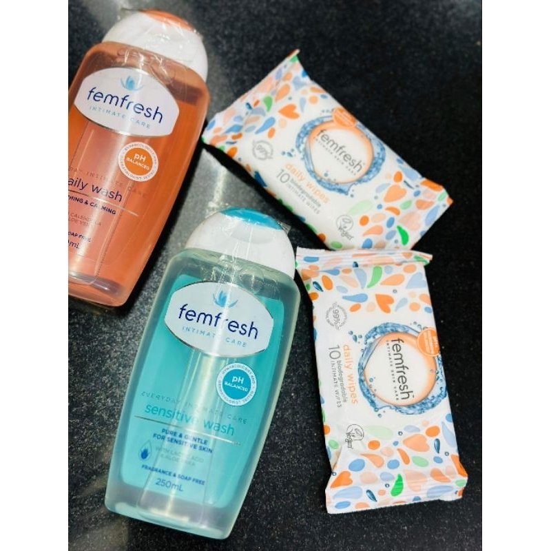 Khăn lau vùng kín bỏ túi femfresh