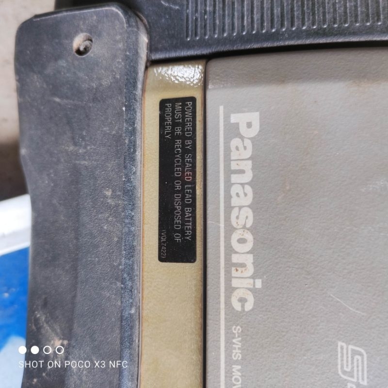 Máy quay phim panasonic