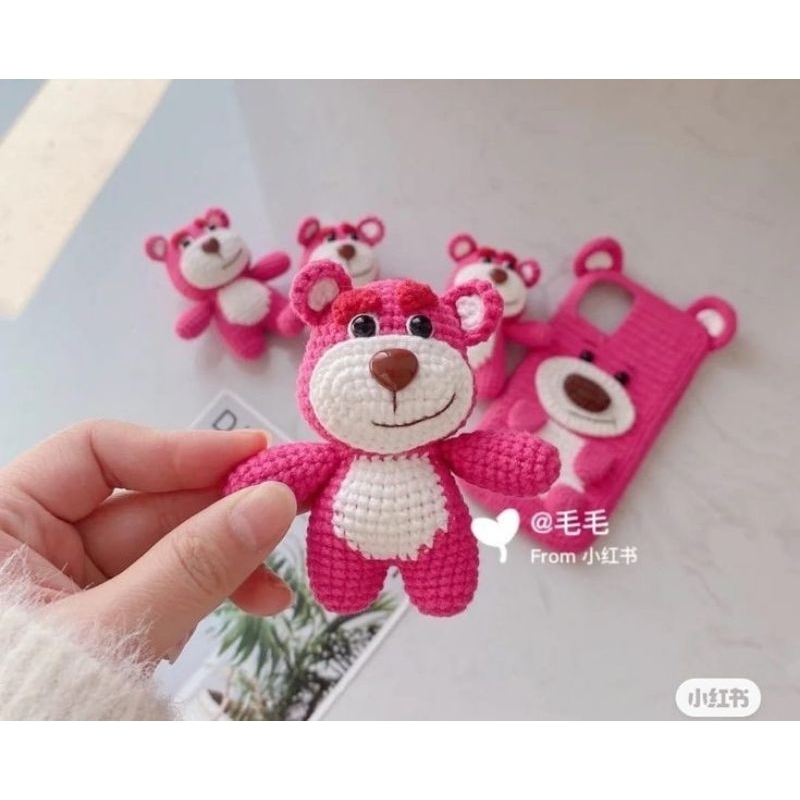 Gấu dâu lotso móc bằng len