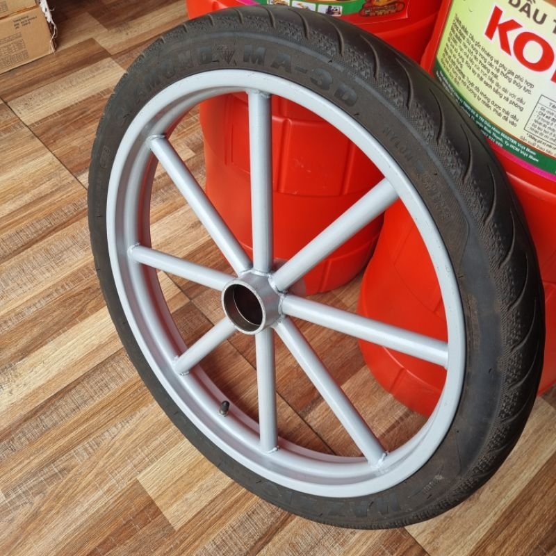 Bánh xe lôi, xe kéo 8 nan chịu tải trọng cao.
