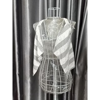 áo khoác kiểu bé gái
