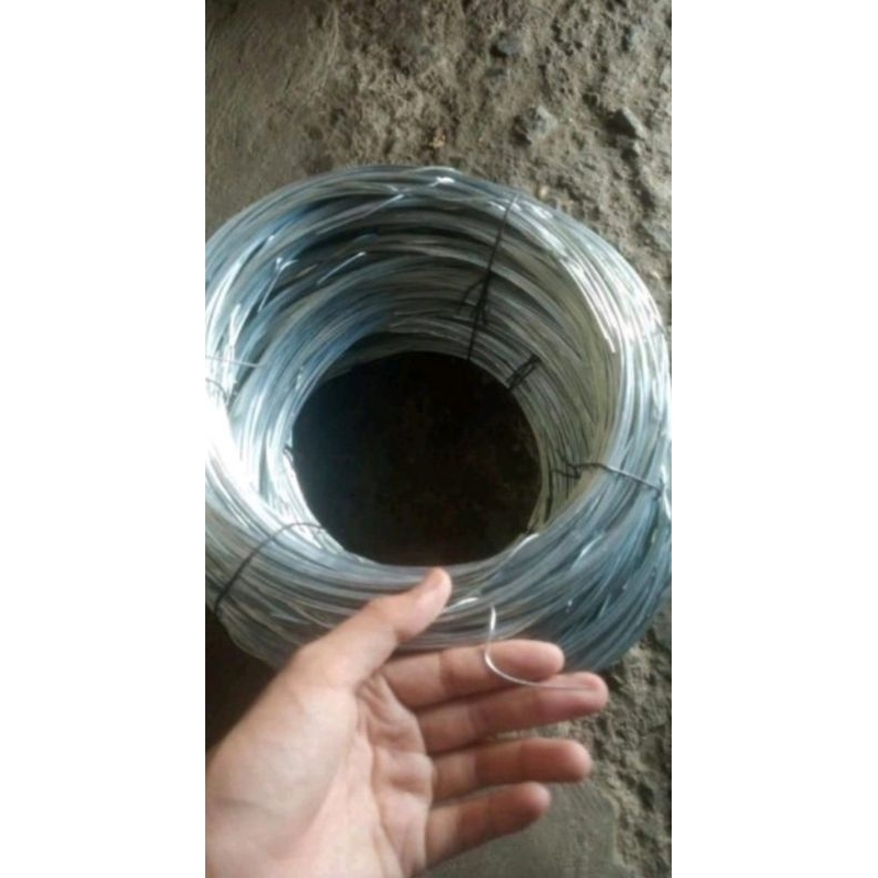 CUỘN KẼM KHOANH NHỎ 1MM( HƠN 4M 1 CUỘN)
