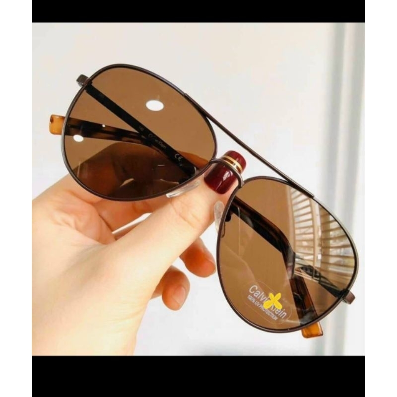 Kính râm thời trang màu nâu dành cho nam