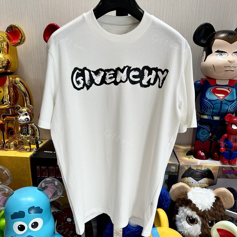 Áo T-shit Givenchy logo ngực kí hiệu lưng LA on web [ Luxury Shop ]