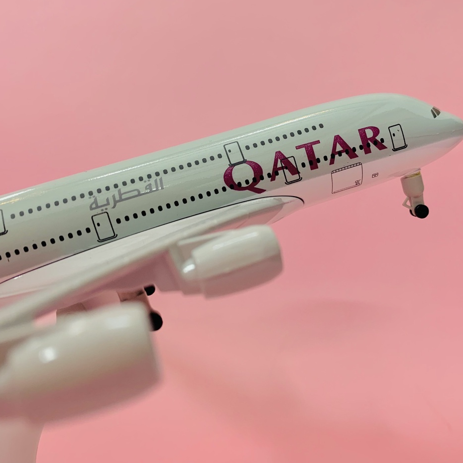 Mô Hình Kim Loại Máy Bay Qatar Airlines Cao Cấp Tỉ Lệ Chuẩn 20cm