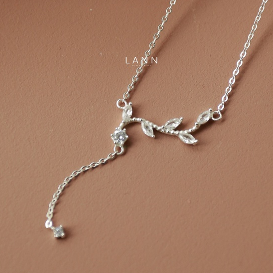 Vòng cổ nhành cây treo đá trắng BẠC S925 LANN N148