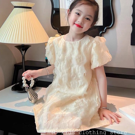 Váy Cho Bé Gái WOWKDS Đầm Công Chúa Chất Liệu Ren Hoa Tay Bồng Sang Chảnh Từ 10-20kg