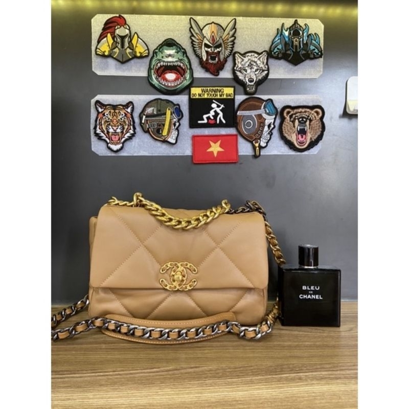 SALE Túi si CN 19 Brown Flap Bag like new, thanh lý túi xách hiệu 2nd đeo chéo đeo vai