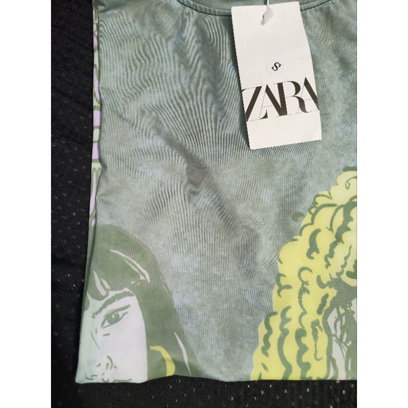 Áo phông nữ cổ tròn zr in hình 2 cô gái form rộng