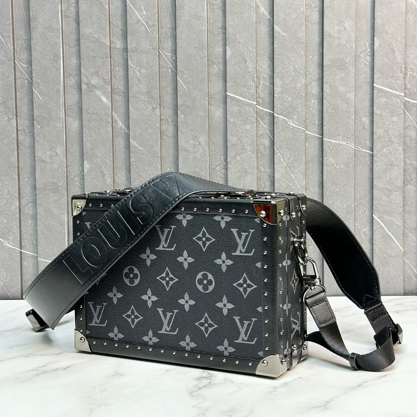 Túi đeo chéo Louis Vuitton hộp viền kim loại họa tiết hoa vân fullbox bill thẻ LA on web