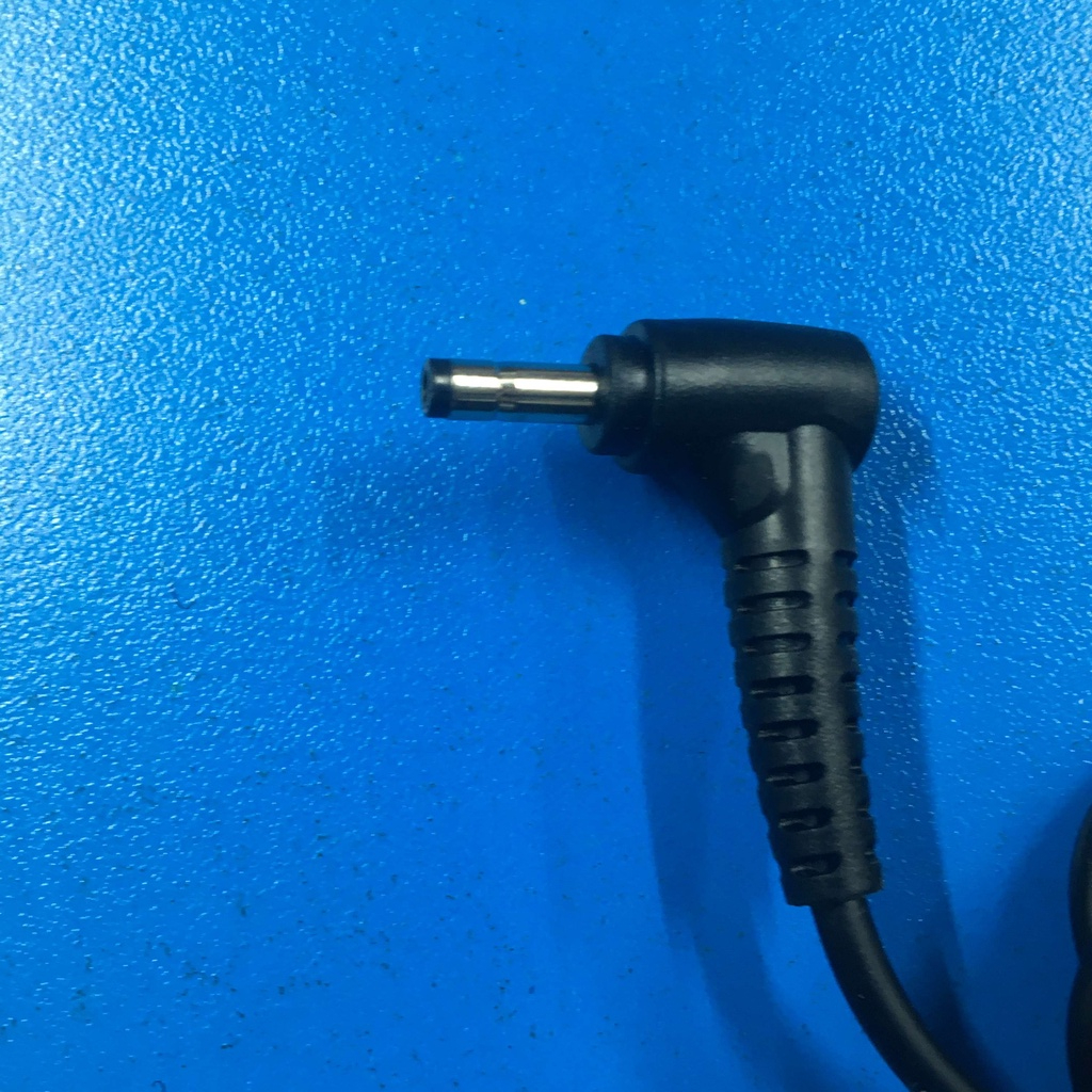 Sạc Laptop LENOVO củ vuông 20V - 3.25A chân Đầu Đạn - Hàng Zin SP003639