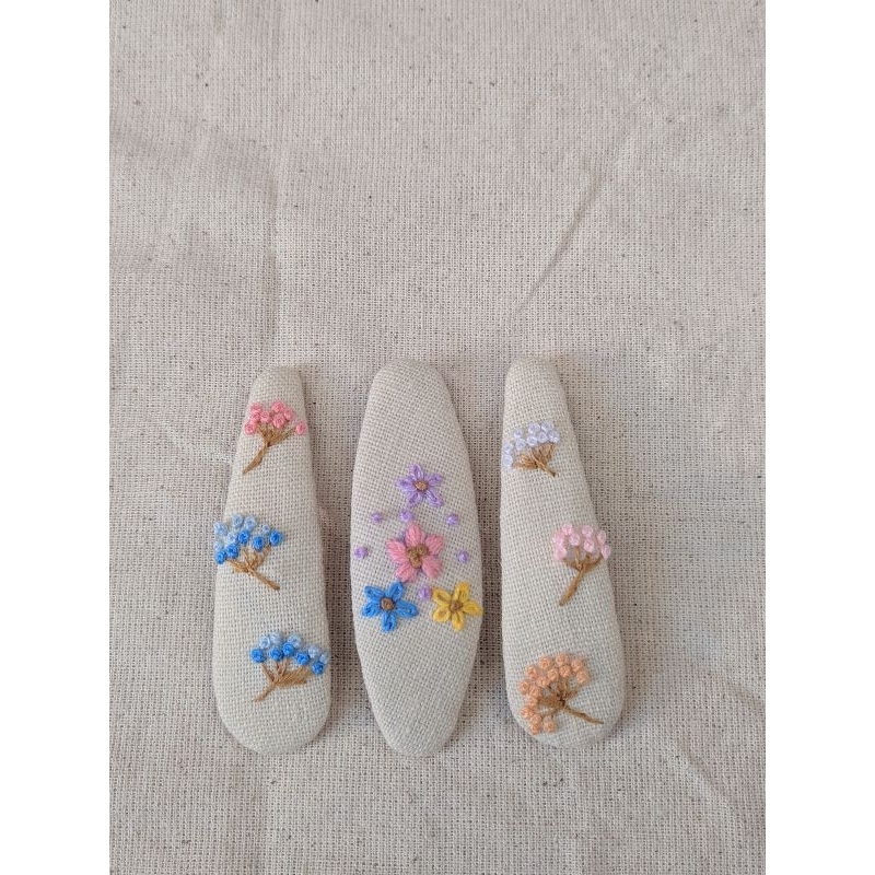 Thanh lý kẹp tóc thêu tay 6cm