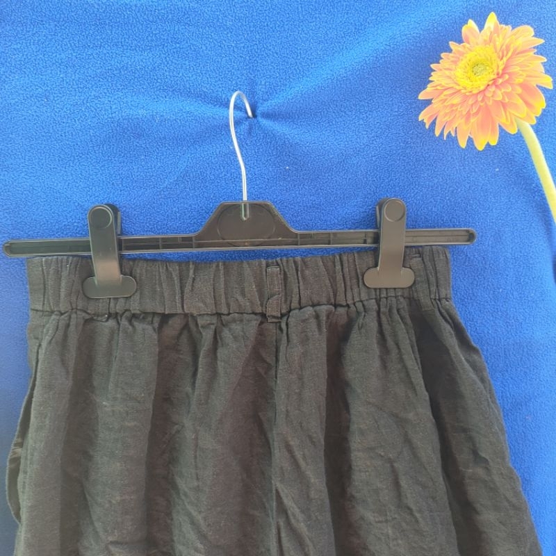 Áo sát nách Seconhand. 2402