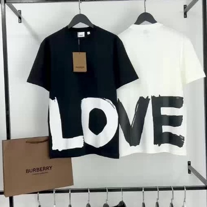 Áo Thun Burberry nữ LOVE,Áo Thun Burberry nam LOVE phong cách luxury ,Áo Đôi LOVE vải cotton organic Bestqualtiy
