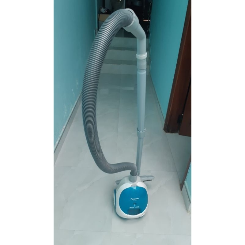 Máy hút bụi panasonic MC-CG333