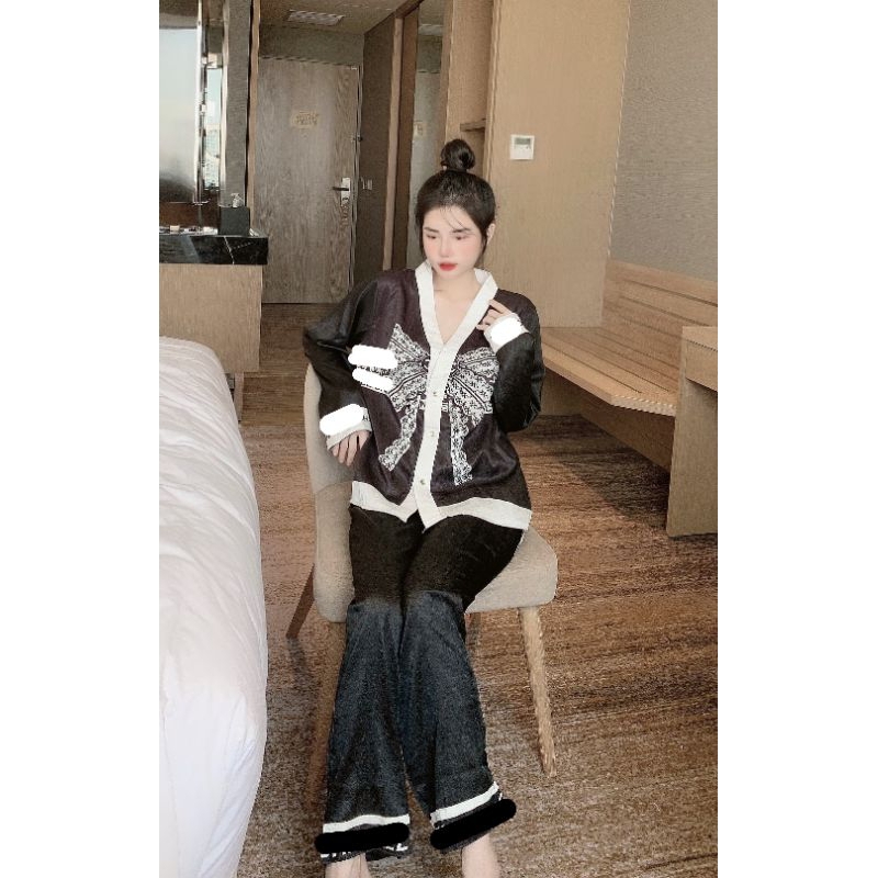 (40-58kg) Pijama lụa xước cổ V nơ chờ neo
