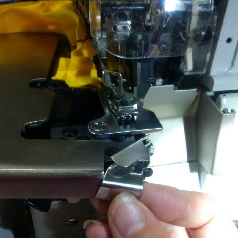 CỮ CHỐNG QUĂN MÉP VẢI MÁY VẮT SỔ