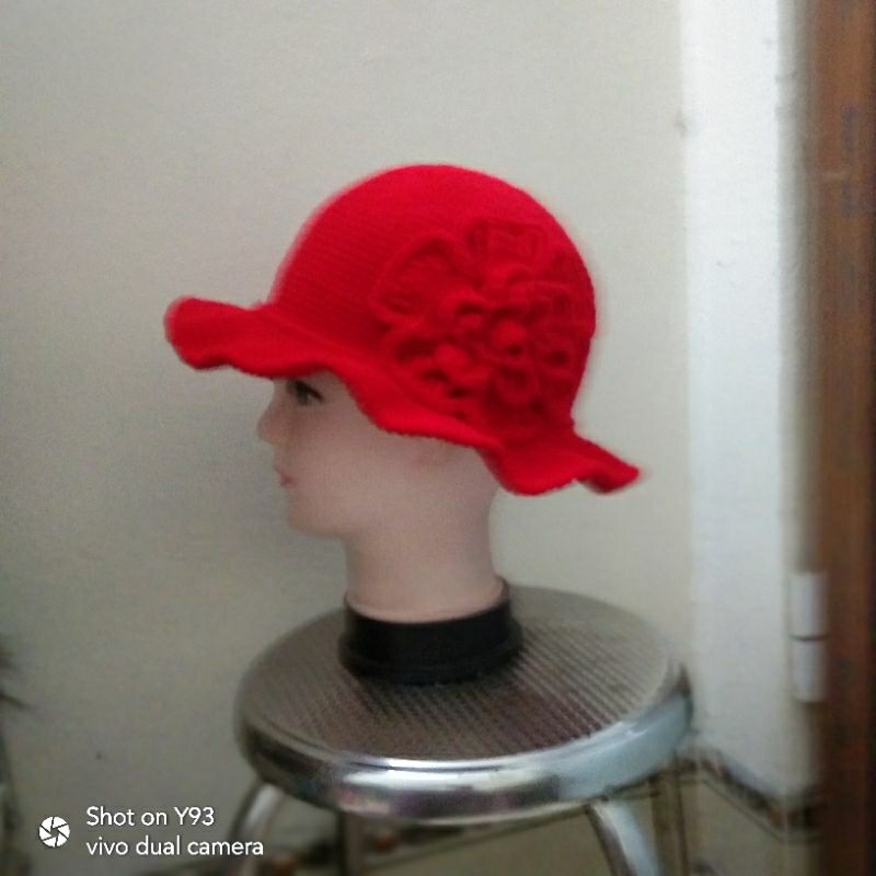 Mũ len vành rộng