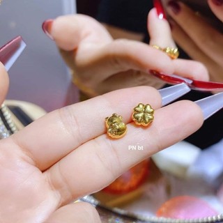 Charm mèo vàng may mắn