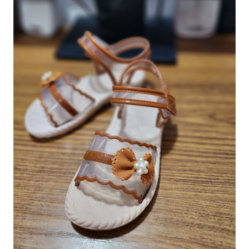 Giày sandal quai dán cho bé gái hình nơ sale lẻ size